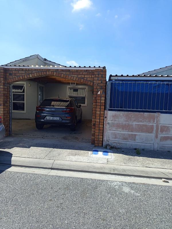 3 Bedroom Property for Sale in Portlands Western Cape